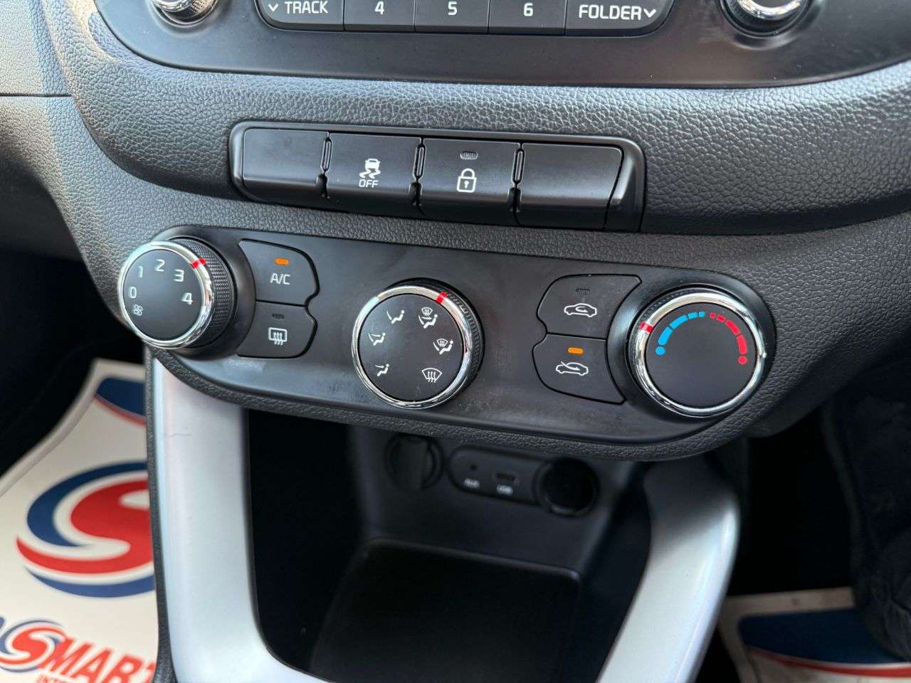 2014 KIA CEED 2014 KIA CEED