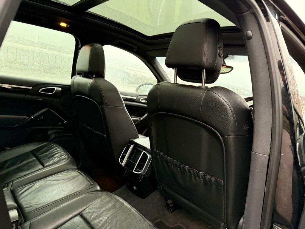 2013 PORSCHE CAYENNE 2013 PORSCHE CAYENNE