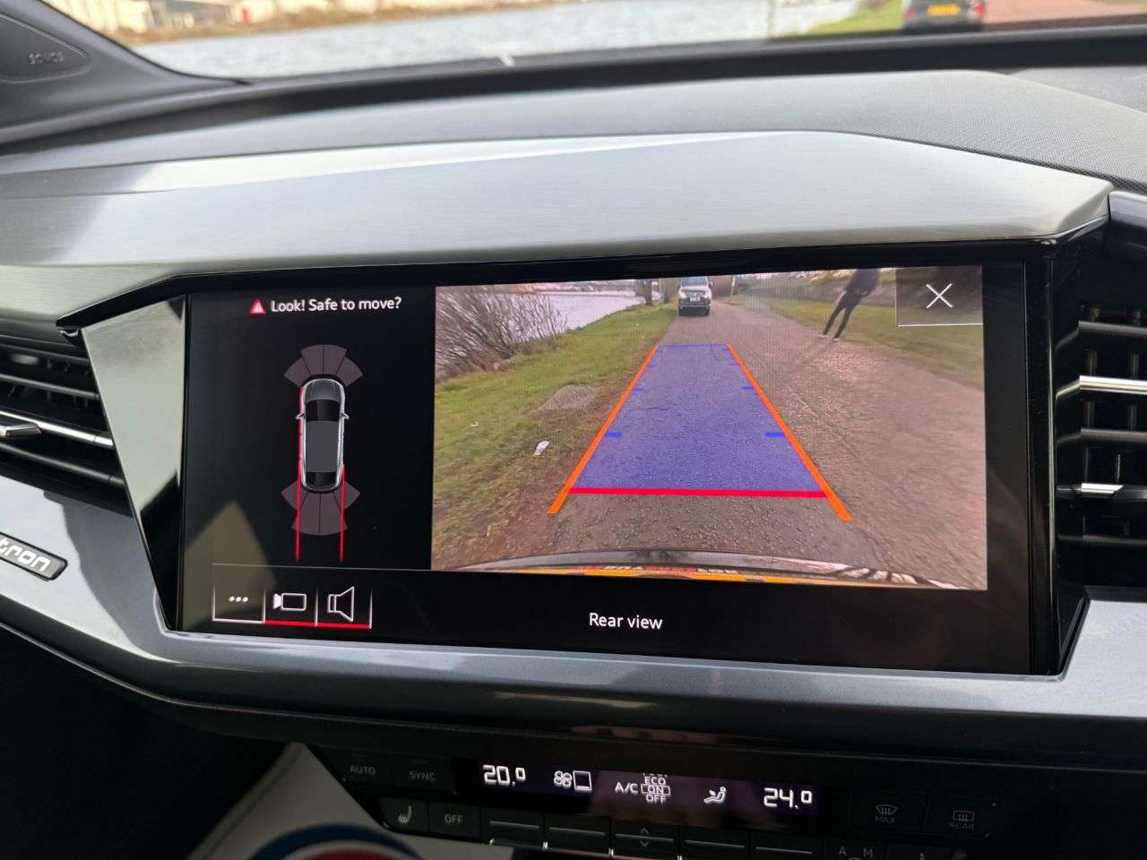 2023 AUDI Q4 E-TRON 2023 AUDI Q4 E-TRON