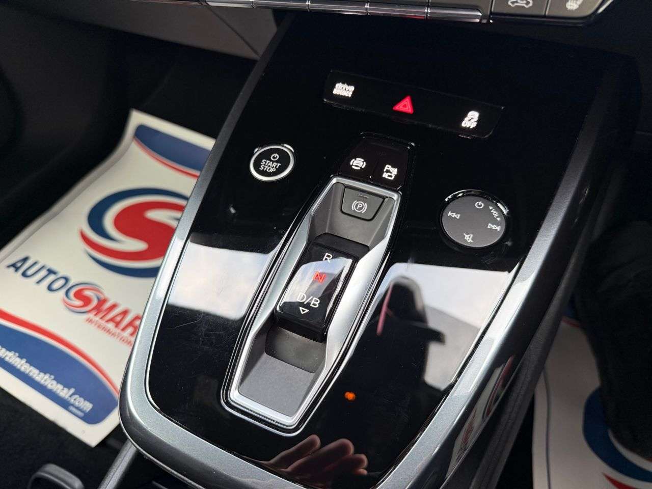 2023 AUDI Q4 E-TRON 2023 AUDI Q4 E-TRON