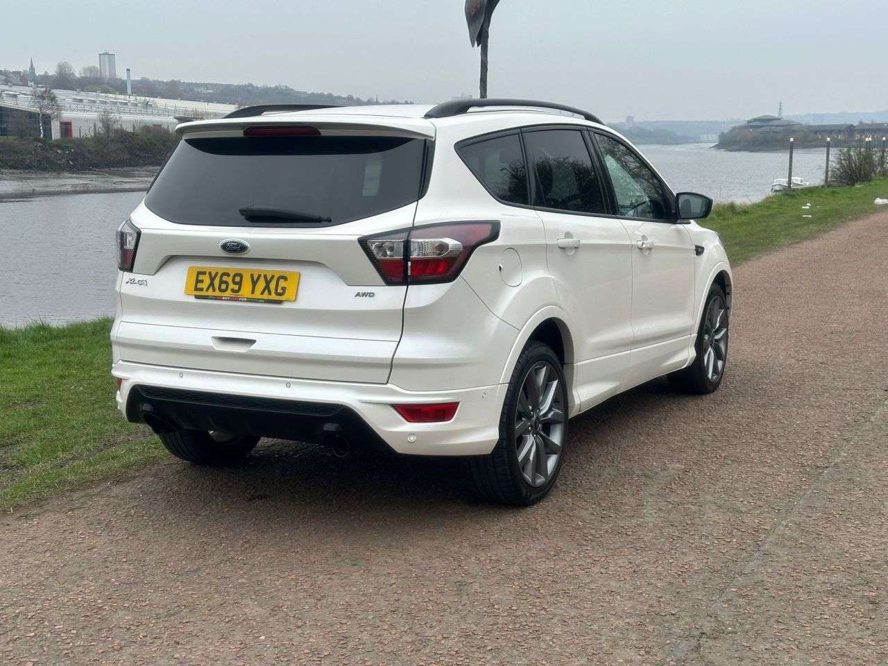 A 2019 FORD KUGA 2.0 TDCi EcoBlue ST-Line Edition SUV 5dr Diesel Powershift AWD Euro 6 (s/s) A 2019 FORD KUGA 2.0 TDCi EcoBlue ST-Line Edition SUV 5dr Diesel Powershift AWD Euro 6 (s/s)