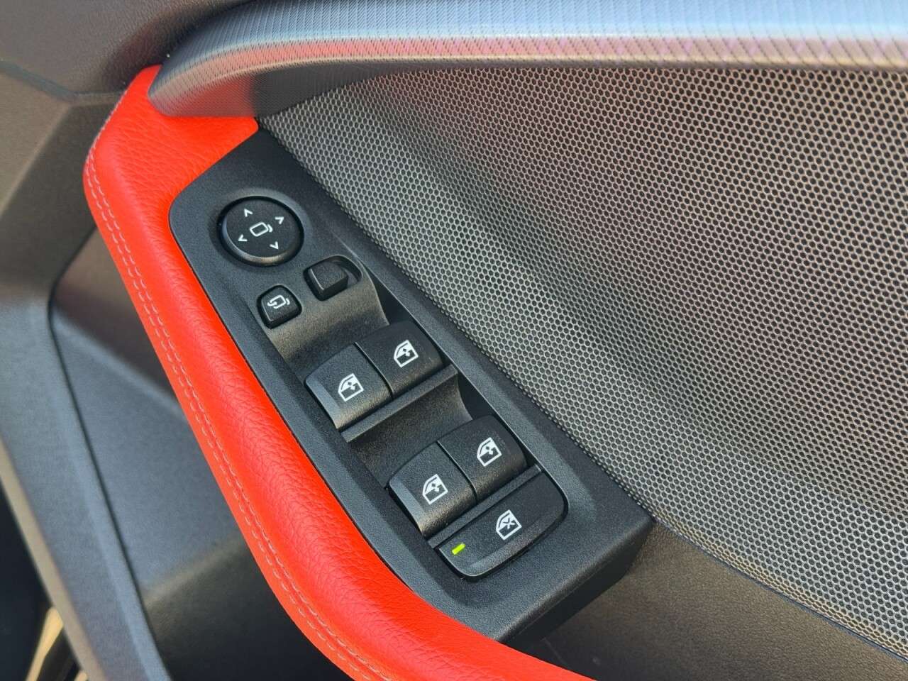 2021 BMW 1 SERIES 2021 BMW 1 SERIES