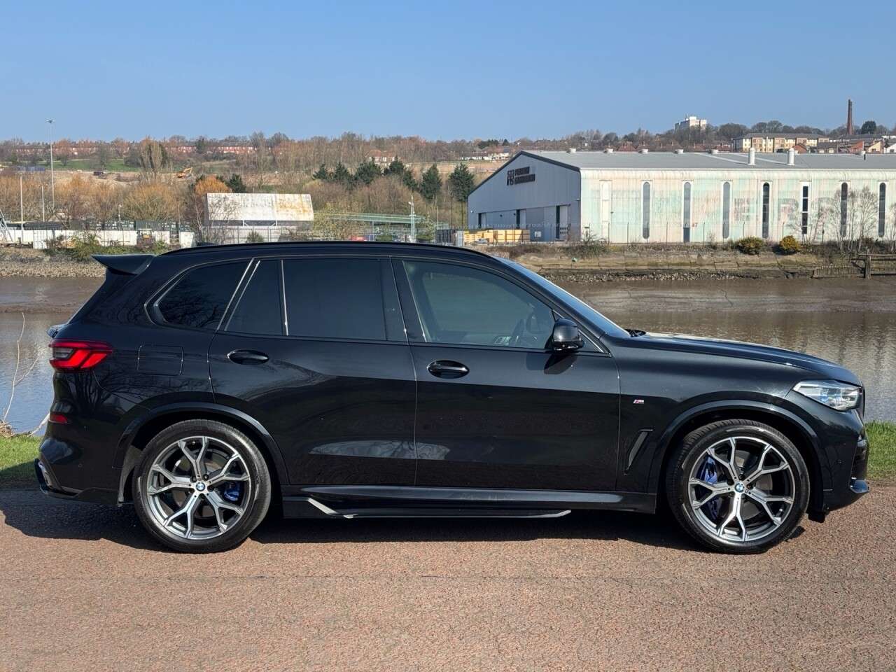 A 2019 BMW X5 3.0 40i M Sport SUV 5dr Petrol Auto xDrive Euro 6 (s/s) (340 ps) *FULL LEAT A 2019 BMW X5 3.0 40i M Sport SUV 5dr Petrol Auto xDrive Euro 6 (s/s) (340 ps) *FULL LEAT