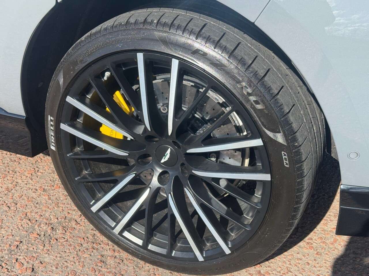 2024 ASTON MARTIN DBX 2024 ASTON MARTIN DBX