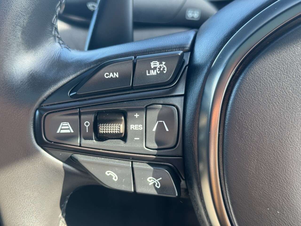 2024 ASTON MARTIN DBX 2024 ASTON MARTIN DBX