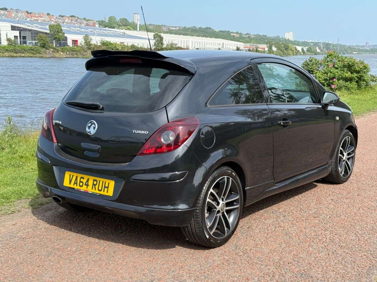 A 2015 VAUXHALL CORSA 1.4T 16V Black Edition Hatchback 3dr Petrol Manual Euro 5 (s/s) (120 ps) 17 A 2015 VAUXHALL CORSA 1.4T 16V Black Edition Hatchback 3dr Petrol Manual Euro 5 (s/s) (120 ps) 17