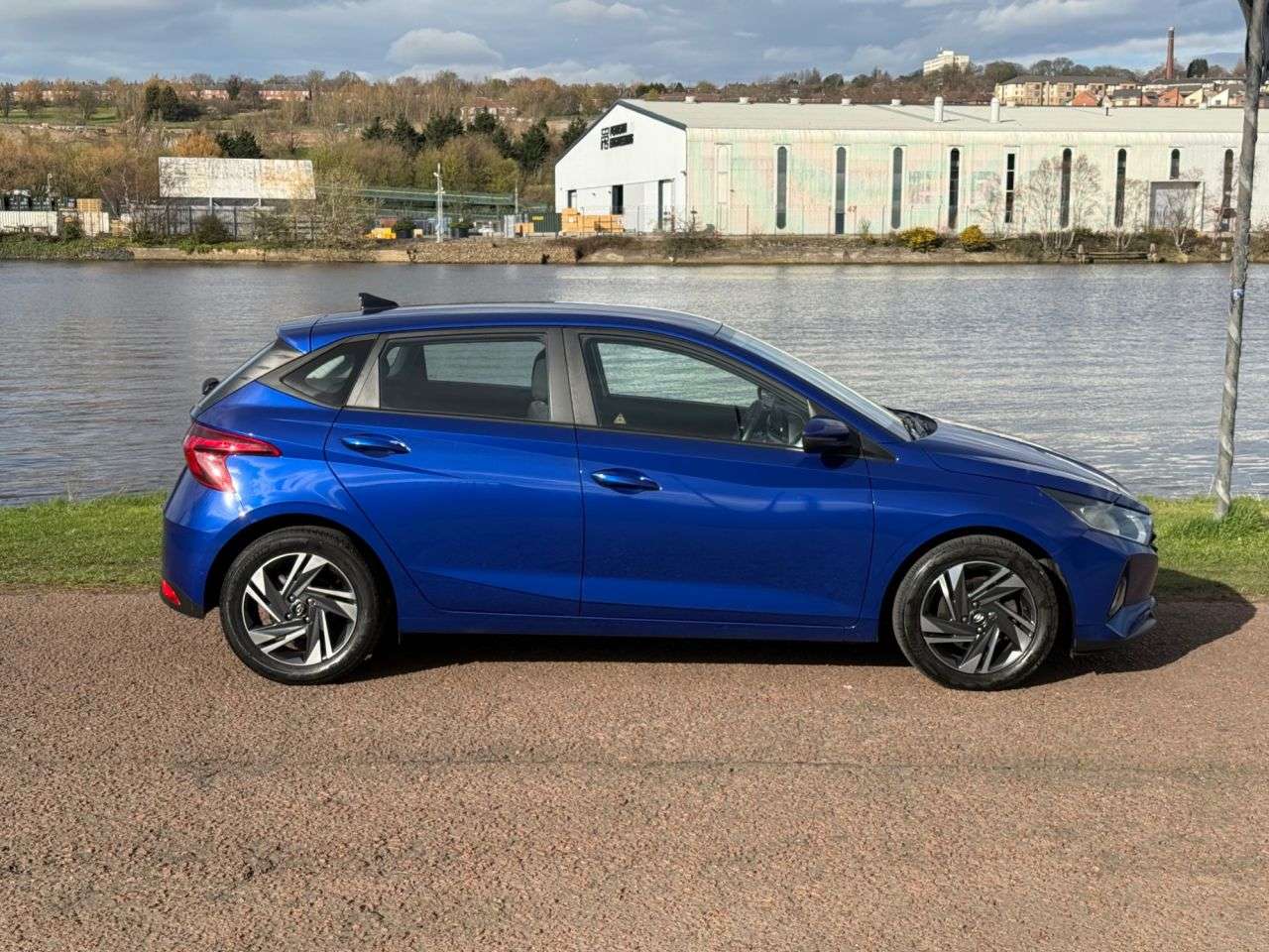A 2021 HYUNDAI I20 1.0 T-GDi Element Hatchback 5dr Petrol Manual Euro 6 (s/s) (100 ps) **REVER A 2021 HYUNDAI I20 1.0 T-GDi Element Hatchback 5dr Petrol Manual Euro 6 (s/s) (100 ps) **REVER