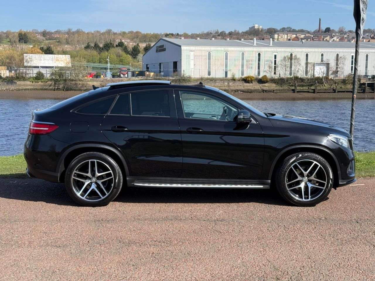 A 2016 MERCEDES-BENZ GLE 3.0 GLE350d V6 AMG Line (Premium) Coupe 5dr Diesel G-Tronic 4MATIC Euro 6 ( A 2016 MERCEDES-BENZ GLE 3.0 GLE350d V6 AMG Line (Premium) Coupe 5dr Diesel G-Tronic 4MATIC Euro 6 (