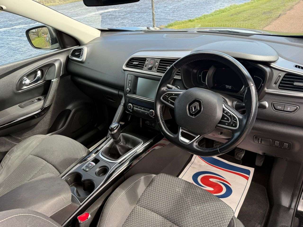 2017 RENAULT KADJAR 2017 RENAULT KADJAR