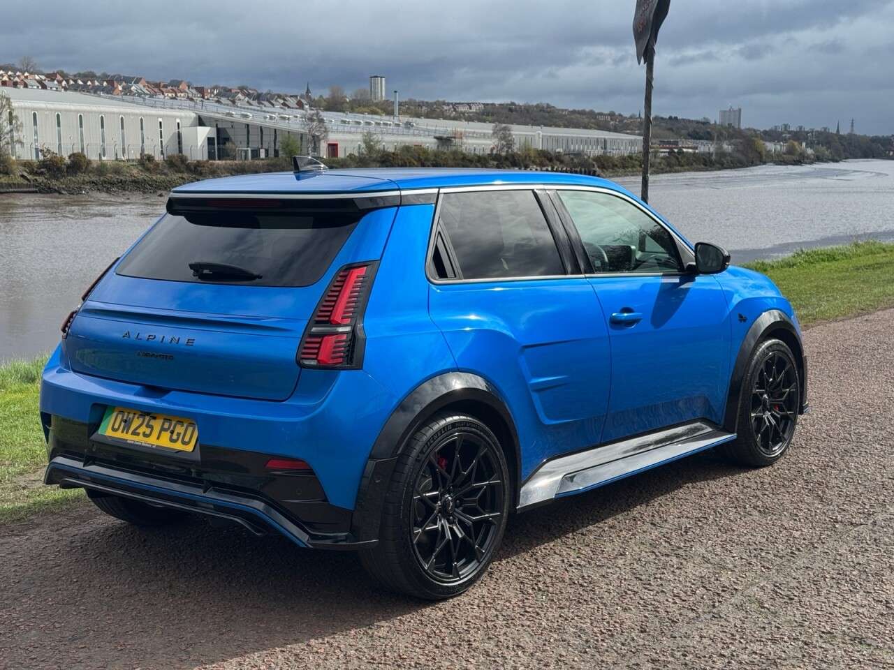 2025 ALPINE A290 2025 ALPINE A290