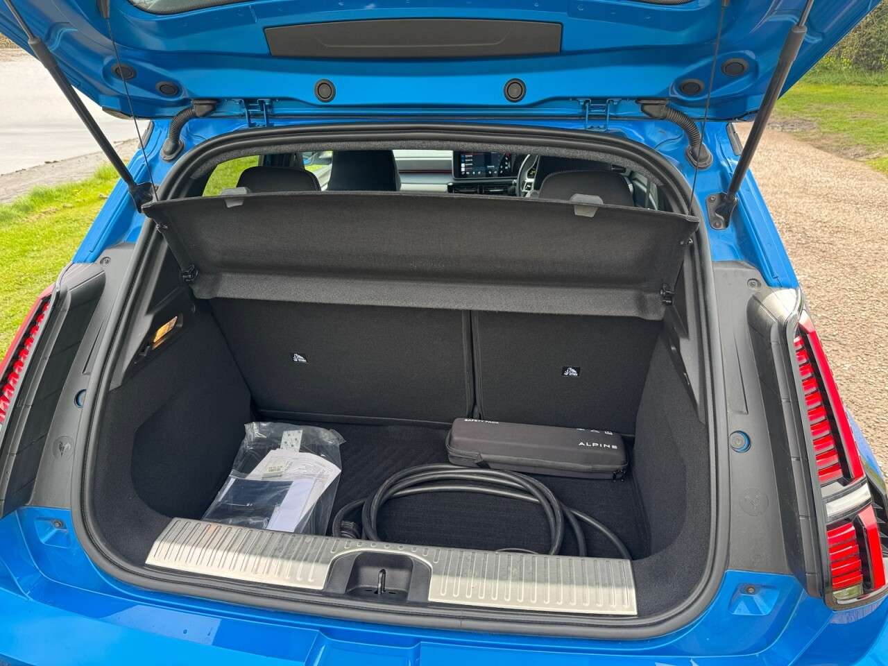 2025 ALPINE A290 2025 ALPINE A290