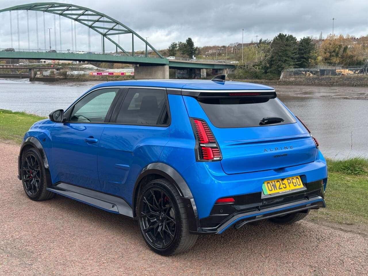 2025 ALPINE A290 2025 ALPINE A290