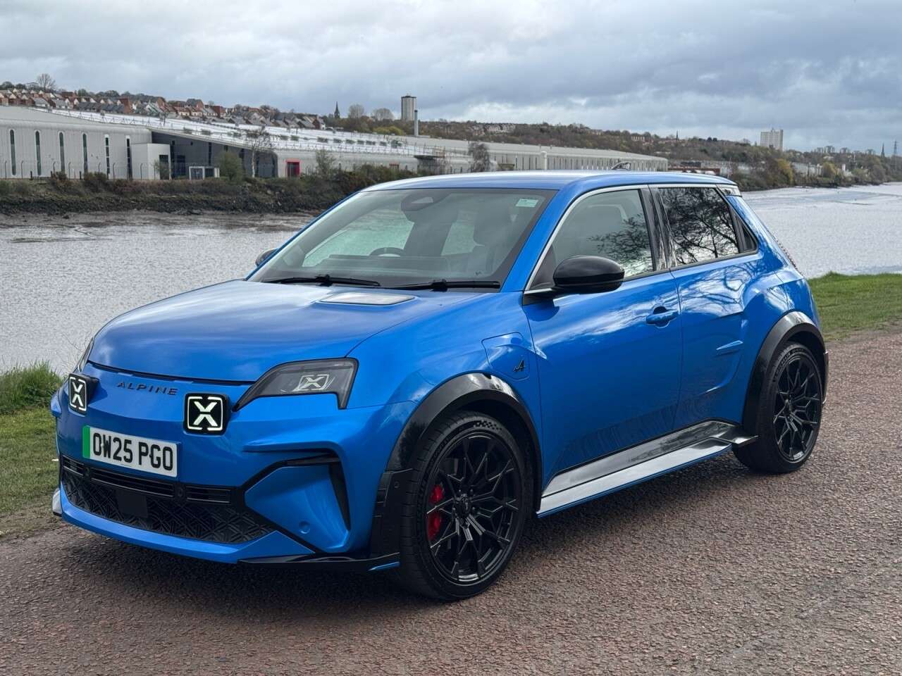 2025 ALPINE A290 2025 ALPINE A290