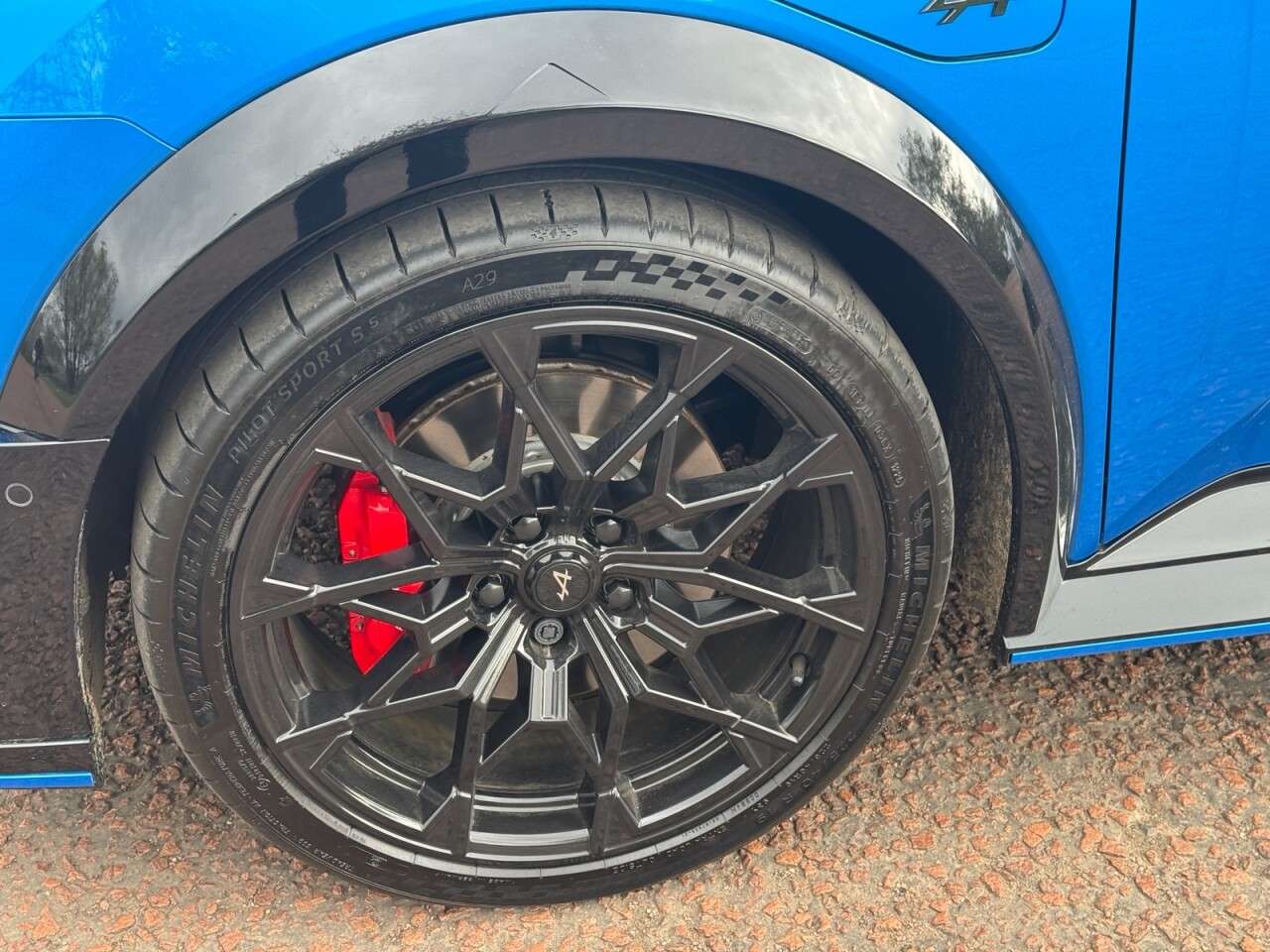 2025 ALPINE A290 2025 ALPINE A290