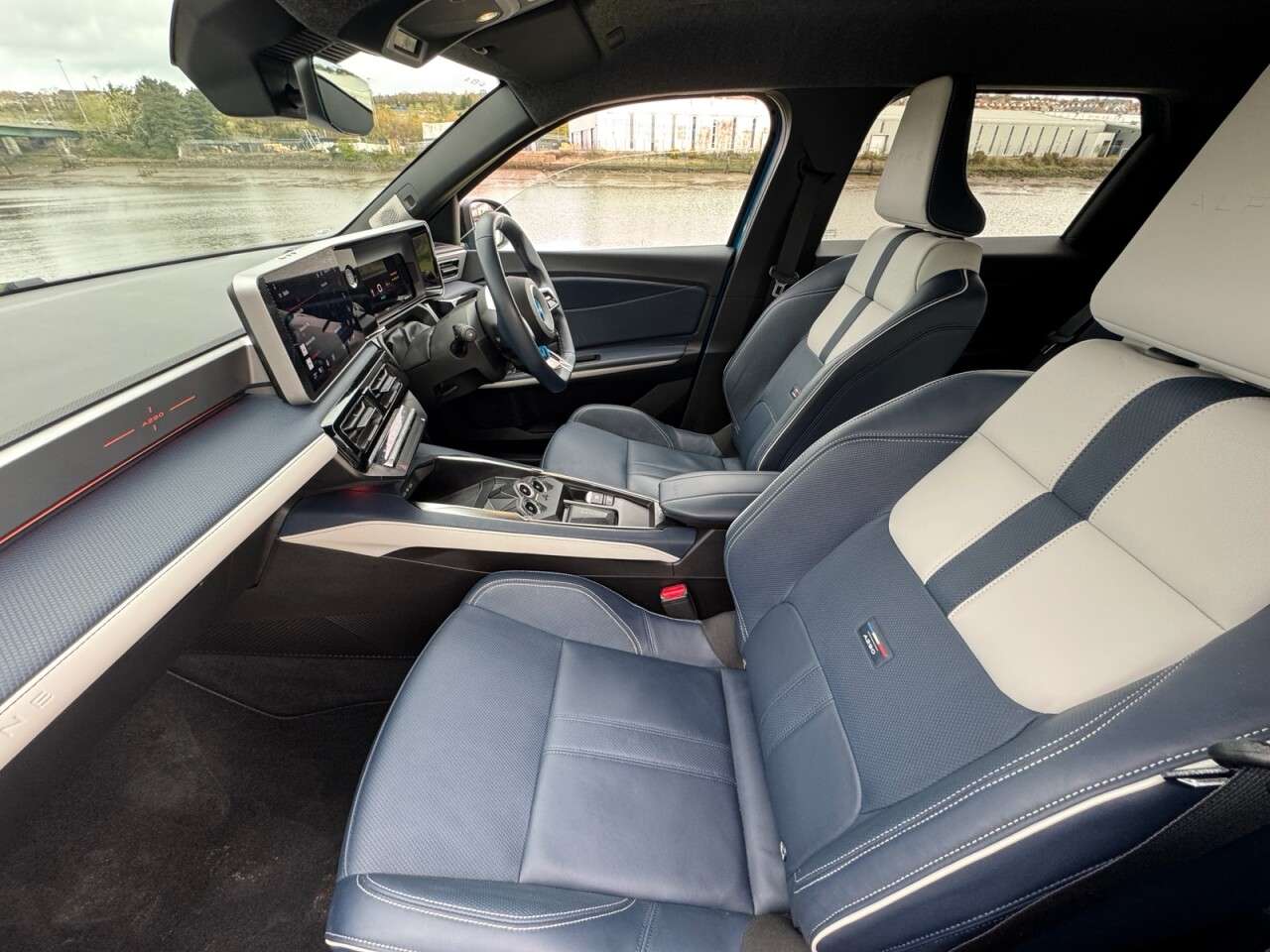 2025 ALPINE A290 2025 ALPINE A290