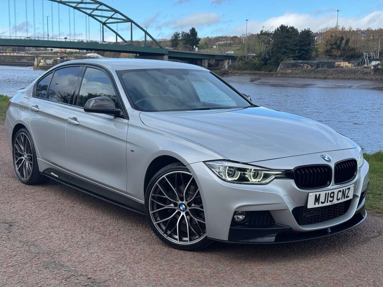 A 2019 BMW 3 SERIES 2.0 320d M Sport Saloon 4dr Diesel Auto xDrive Euro 6 (s/s) (190 ps) ***HEA A 2019 BMW 3 SERIES 2.0 320d M Sport Saloon 4dr Diesel Auto xDrive Euro 6 (s/s) (190 ps) ***HEA