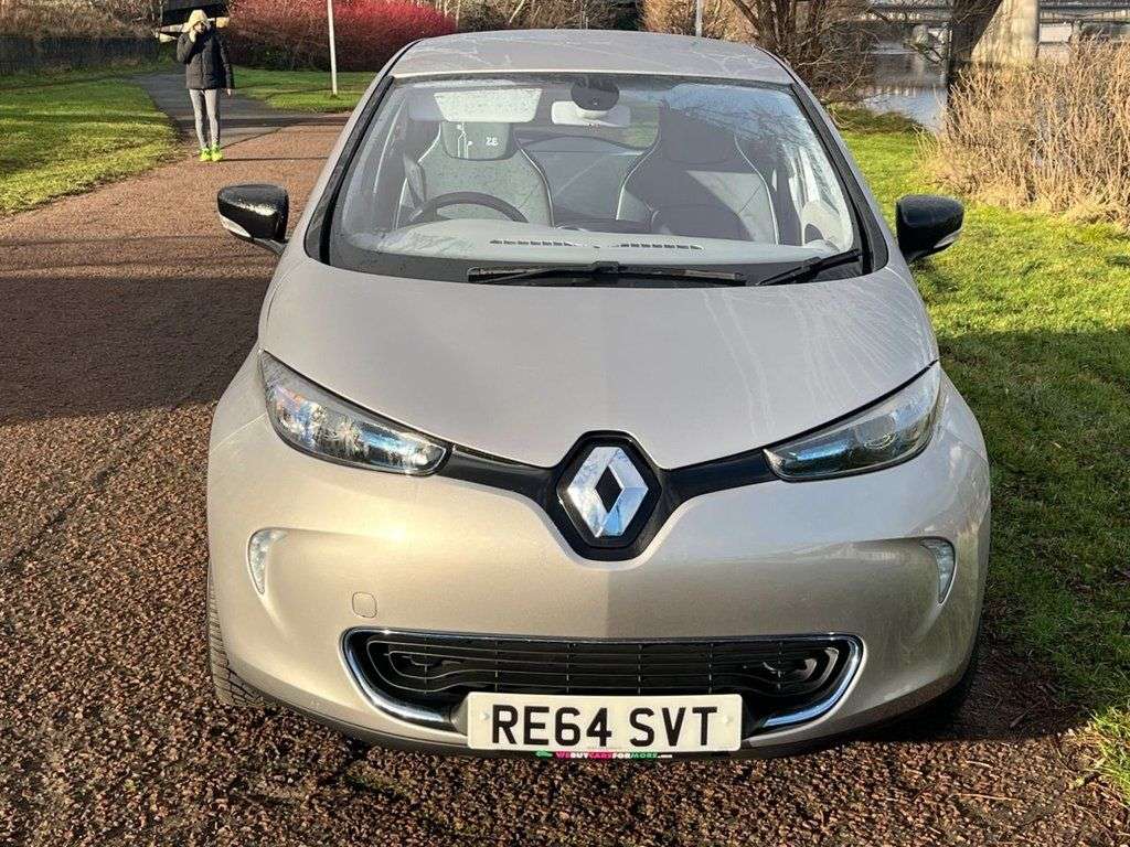 A 2015 RENAULT ZOE 22kWh Dynamique Intens Hatchback 5dr Electric Auto (Battery Lease) (88 bhp) A 2015 RENAULT ZOE 22kWh Dynamique Intens Hatchback 5dr Electric Auto (Battery Lease) (88 bhp)