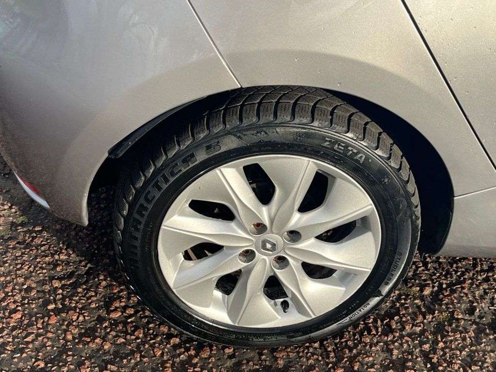 2015 RENAULT ZOE 2015 RENAULT ZOE