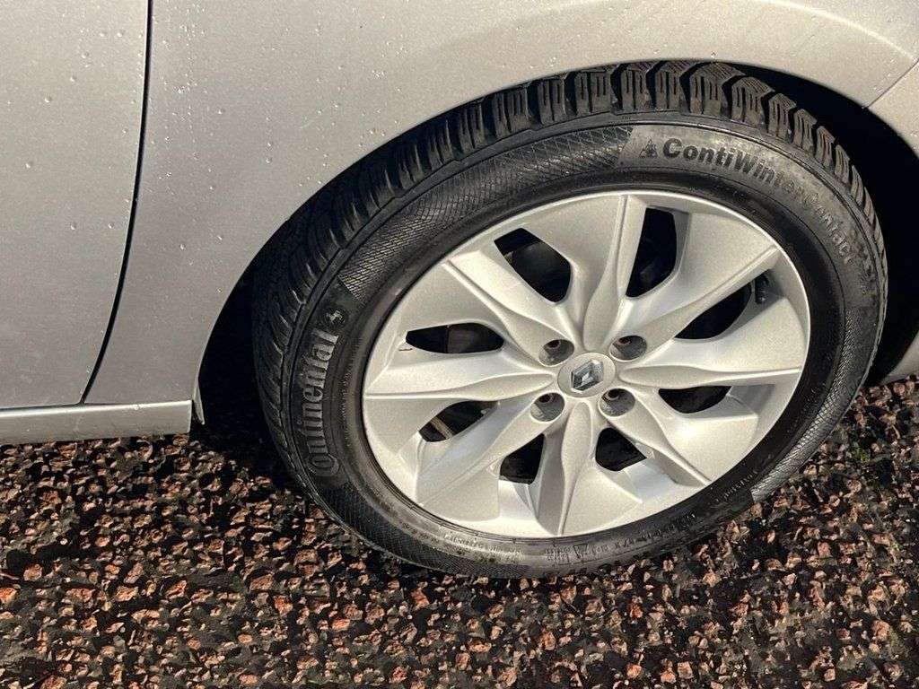 2015 RENAULT ZOE 2015 RENAULT ZOE