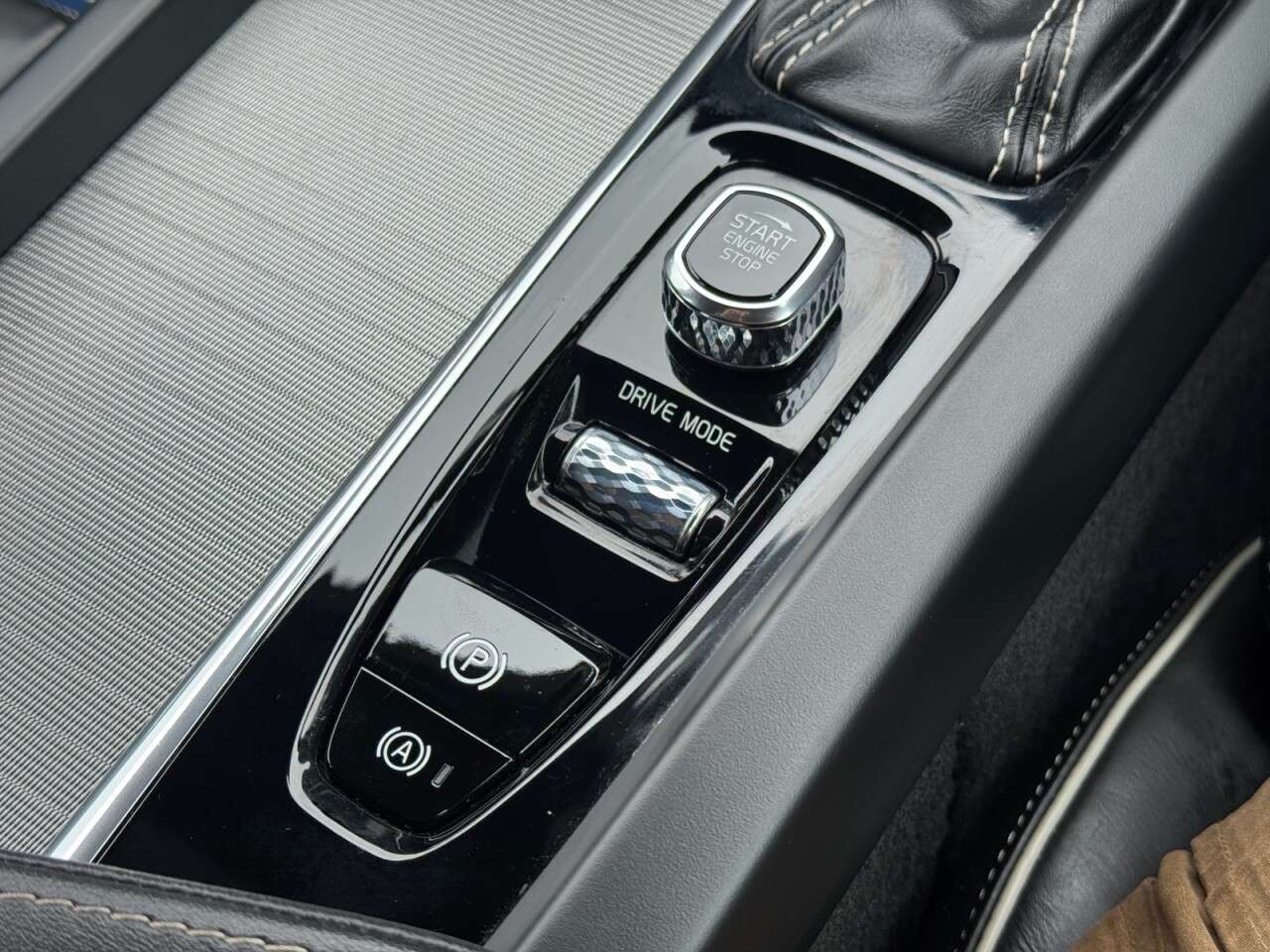 2020 VOLVO S60 2020 VOLVO S60