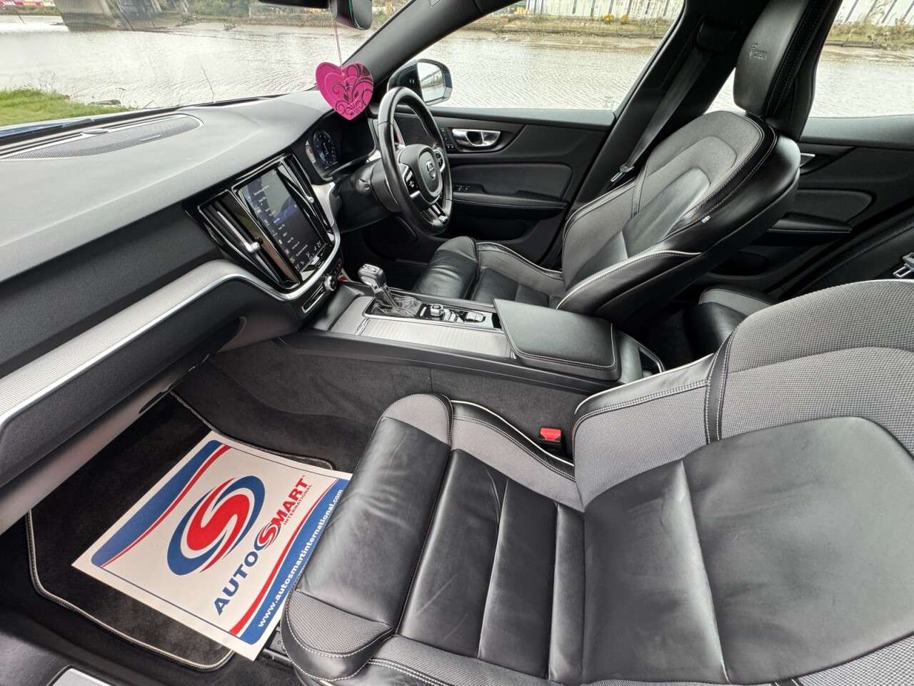 2020 VOLVO S60 2020 VOLVO S60