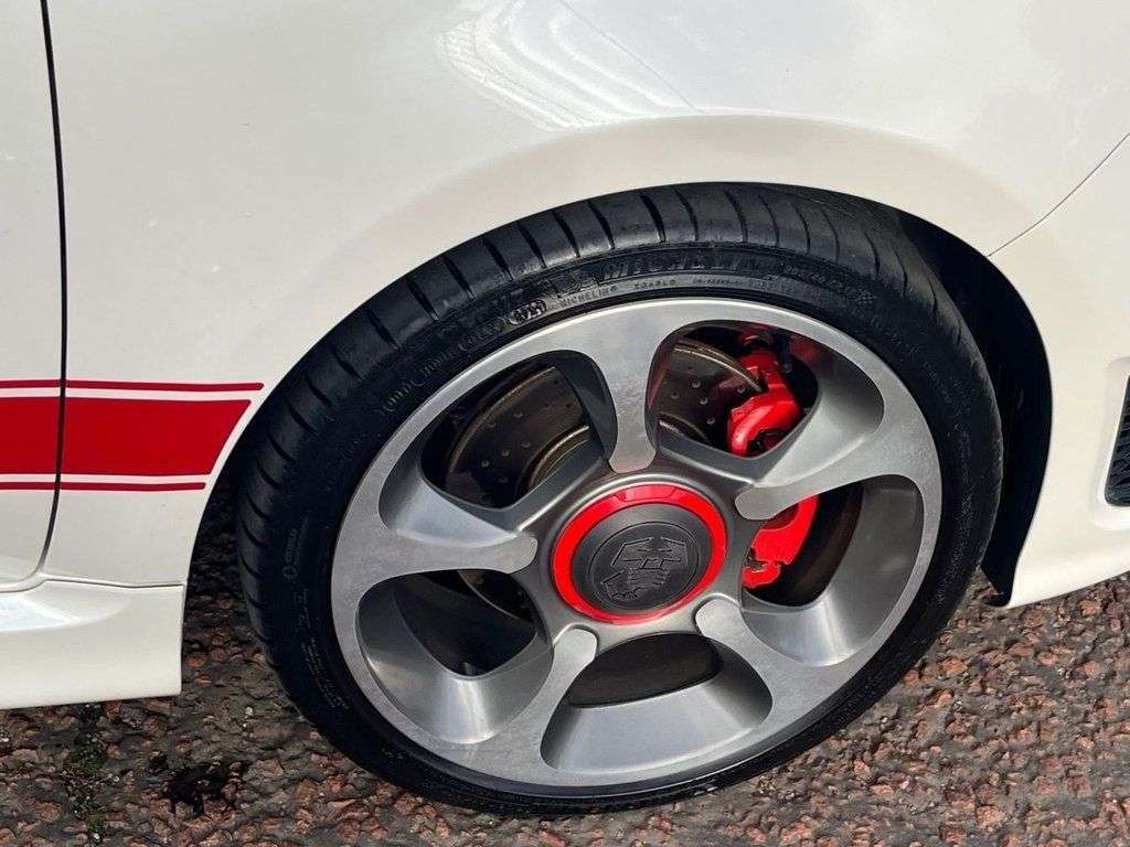 2018 ABARTH 595 2018 ABARTH 595