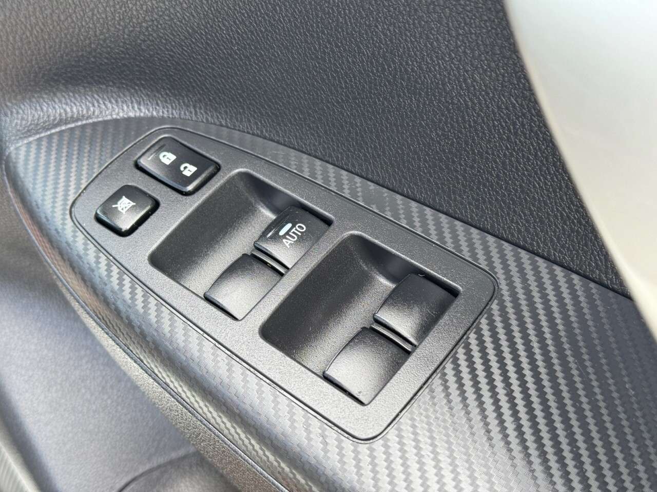 2018 MITSUBISHI ECLIPSE CROSS 2018 MITSUBISHI ECLIPSE CROSS