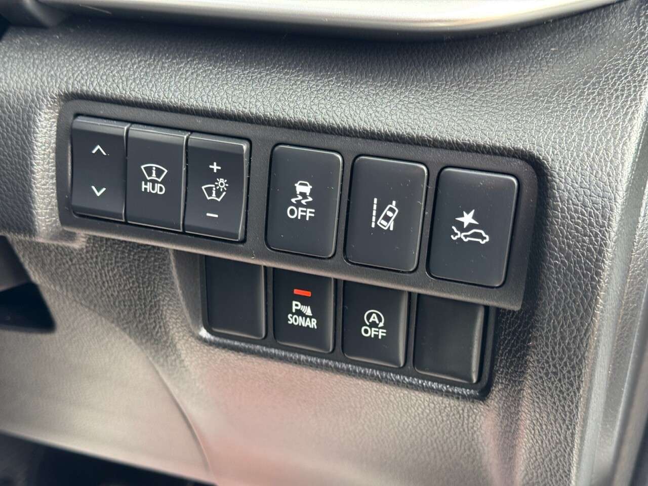 2018 MITSUBISHI ECLIPSE CROSS 2018 MITSUBISHI ECLIPSE CROSS