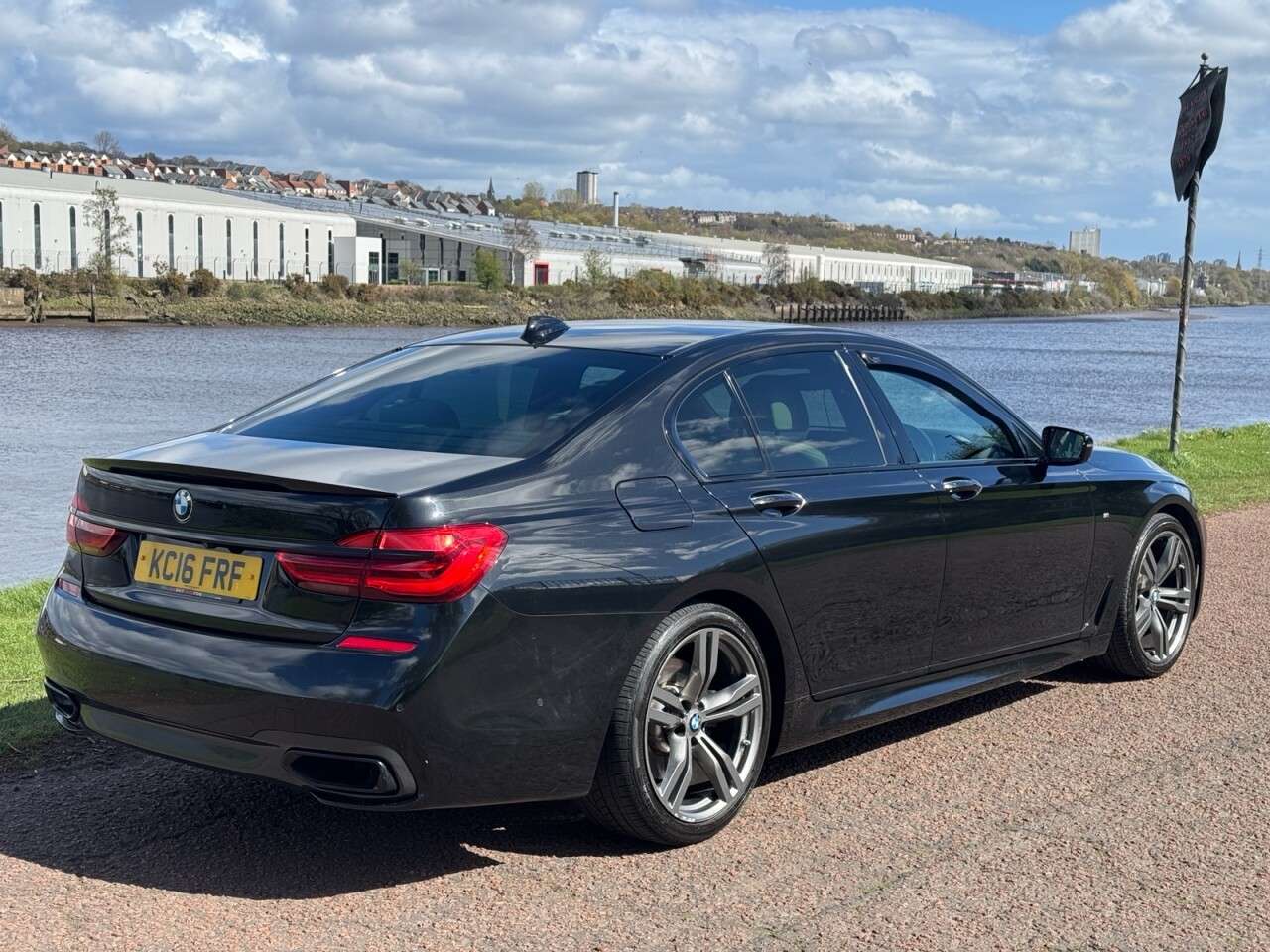 A 2016 BMW 7 SERIES 3.0 730d M Sport Saloon 4dr Diesel Auto xDrive Euro 6 (s/s) (265 ps) OVER £ A 2016 BMW 7 SERIES 3.0 730d M Sport Saloon 4dr Diesel Auto xDrive Euro 6 (s/s) (265 ps) OVER £