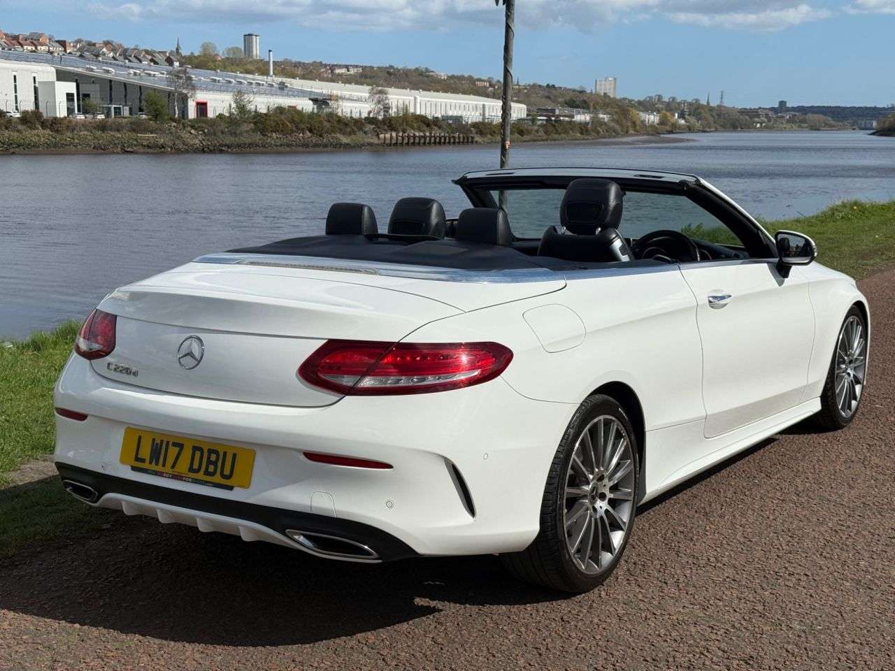 A 2017 MERCEDES-BENZ C-CLASS 2.1 C220d AMG Line Cabriolet 2dr Diesel G-Tronic+ Euro 6 (s/s) (170 ps) **R A 2017 MERCEDES-BENZ C-CLASS 2.1 C220d AMG Line Cabriolet 2dr Diesel G-Tronic+ Euro 6 (s/s) (170 ps) **R