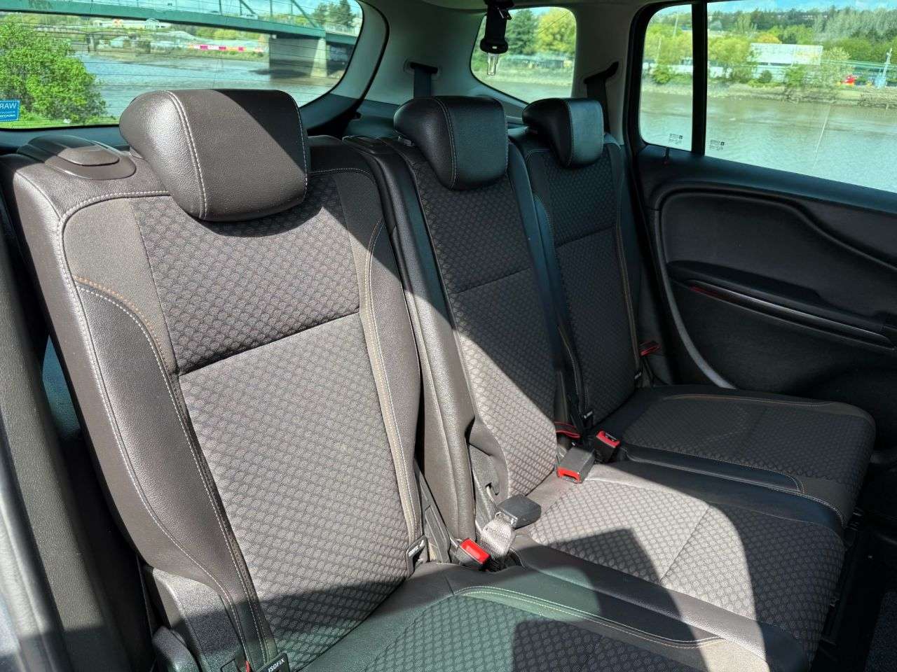 2015 VAUXHALL ZAFIRA TOURER 2015 VAUXHALL ZAFIRA TOURER