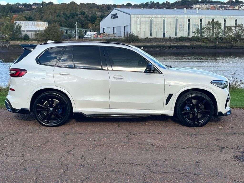 A 2020 BMW X5 3.0 M50d SUV 5dr Diesel Auto xDrive Euro 6 (s/s) (400 ps) A 2020 BMW X5 3.0 M50d SUV 5dr Diesel Auto xDrive Euro 6 (s/s) (400 ps)