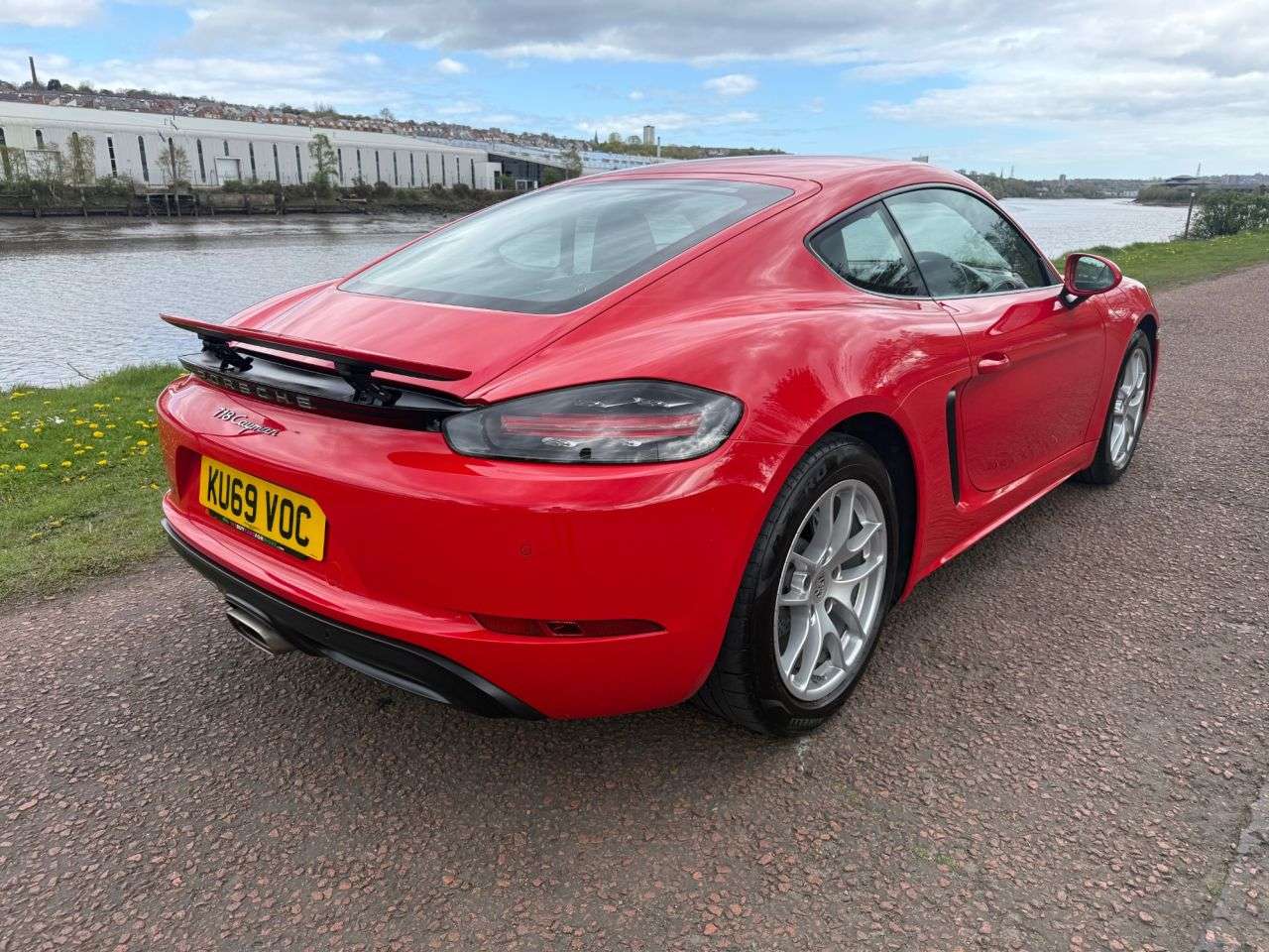 A 2019 PORSCHE 718 CAYMAN 2.0T Coupe GPF 2dr Petrol PDK Euro 6 (s/s) (300 ps) CLIMATE CONTROL, CRUISE A 2019 PORSCHE 718 CAYMAN 2.0T Coupe GPF 2dr Petrol PDK Euro 6 (s/s) (300 ps) CLIMATE CONTROL, CRUISE