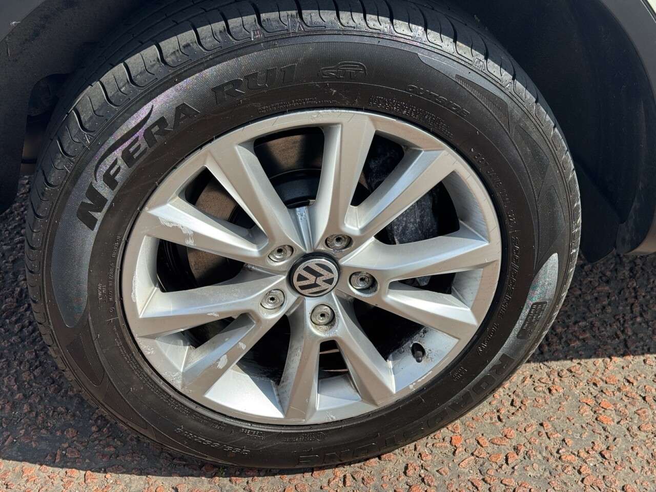 2011 VOLKSWAGEN TOUAREG 2011 VOLKSWAGEN TOUAREG