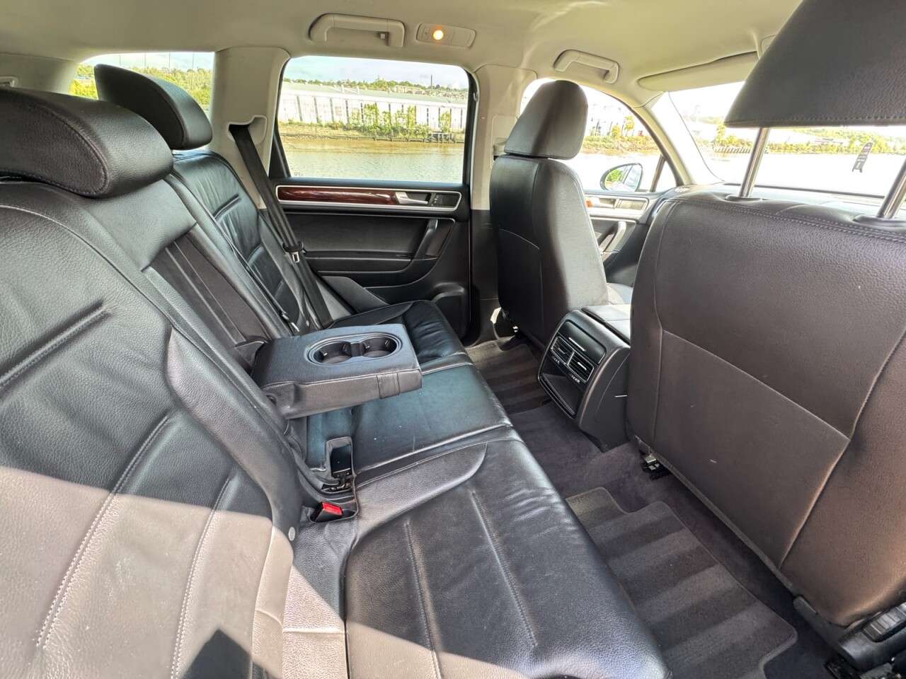 2011 VOLKSWAGEN TOUAREG 2011 VOLKSWAGEN TOUAREG