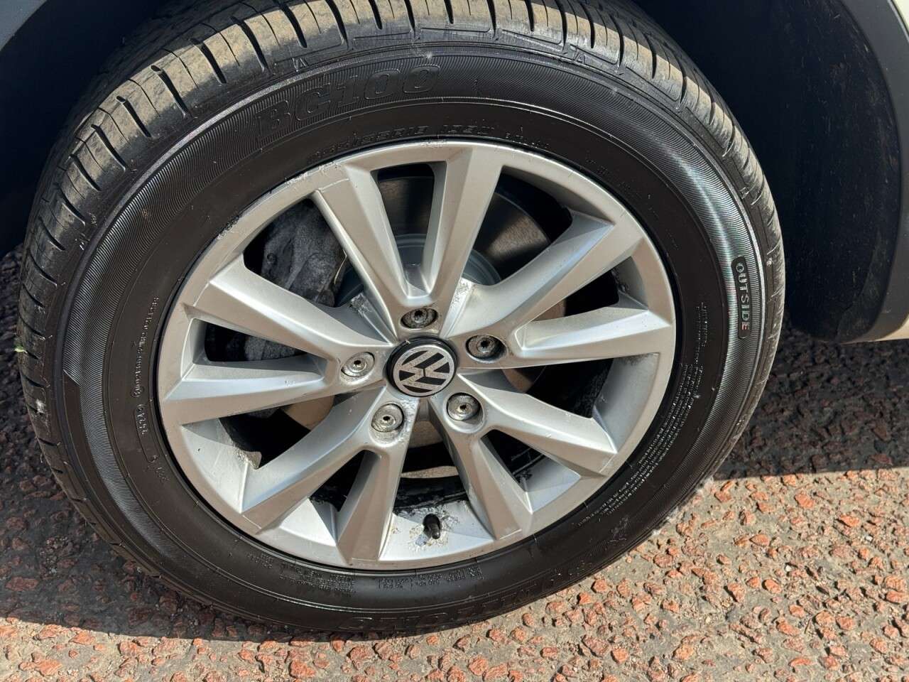 2011 VOLKSWAGEN TOUAREG 2011 VOLKSWAGEN TOUAREG