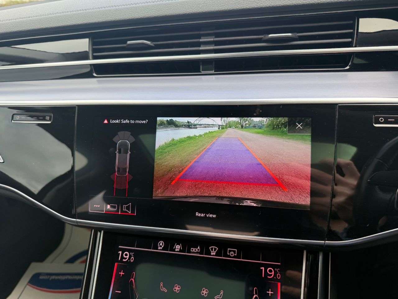 2018 AUDI A8 2018 AUDI A8