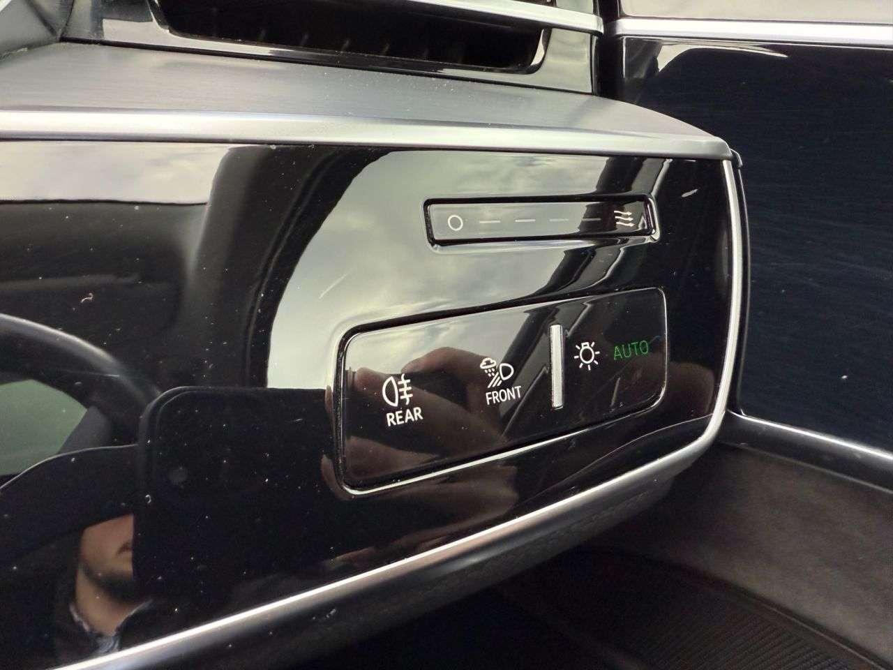 2018 AUDI A8 2018 AUDI A8