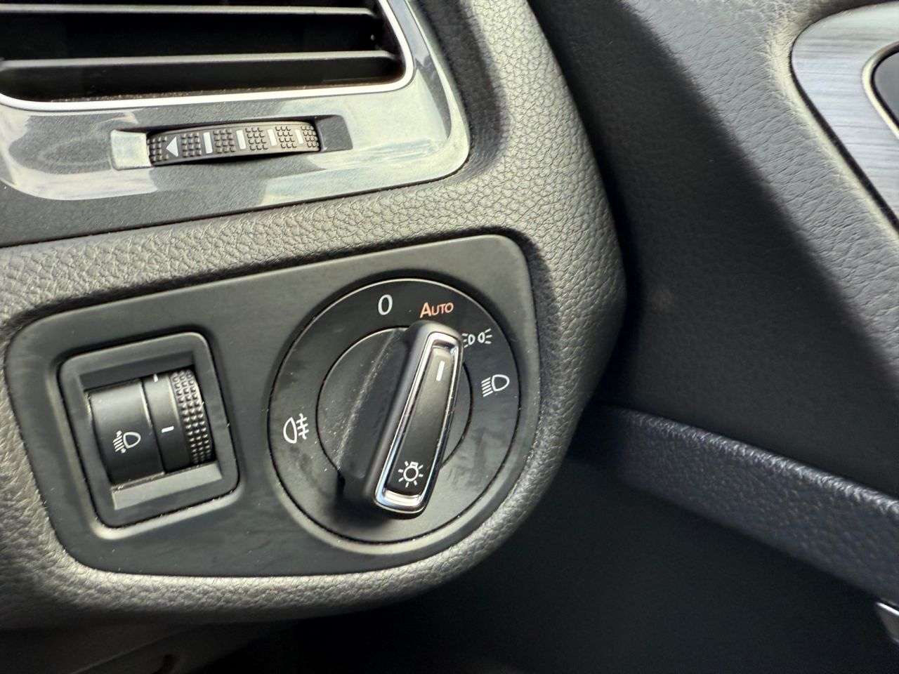 2017 VOLKSWAGEN GOLF 2017 VOLKSWAGEN GOLF