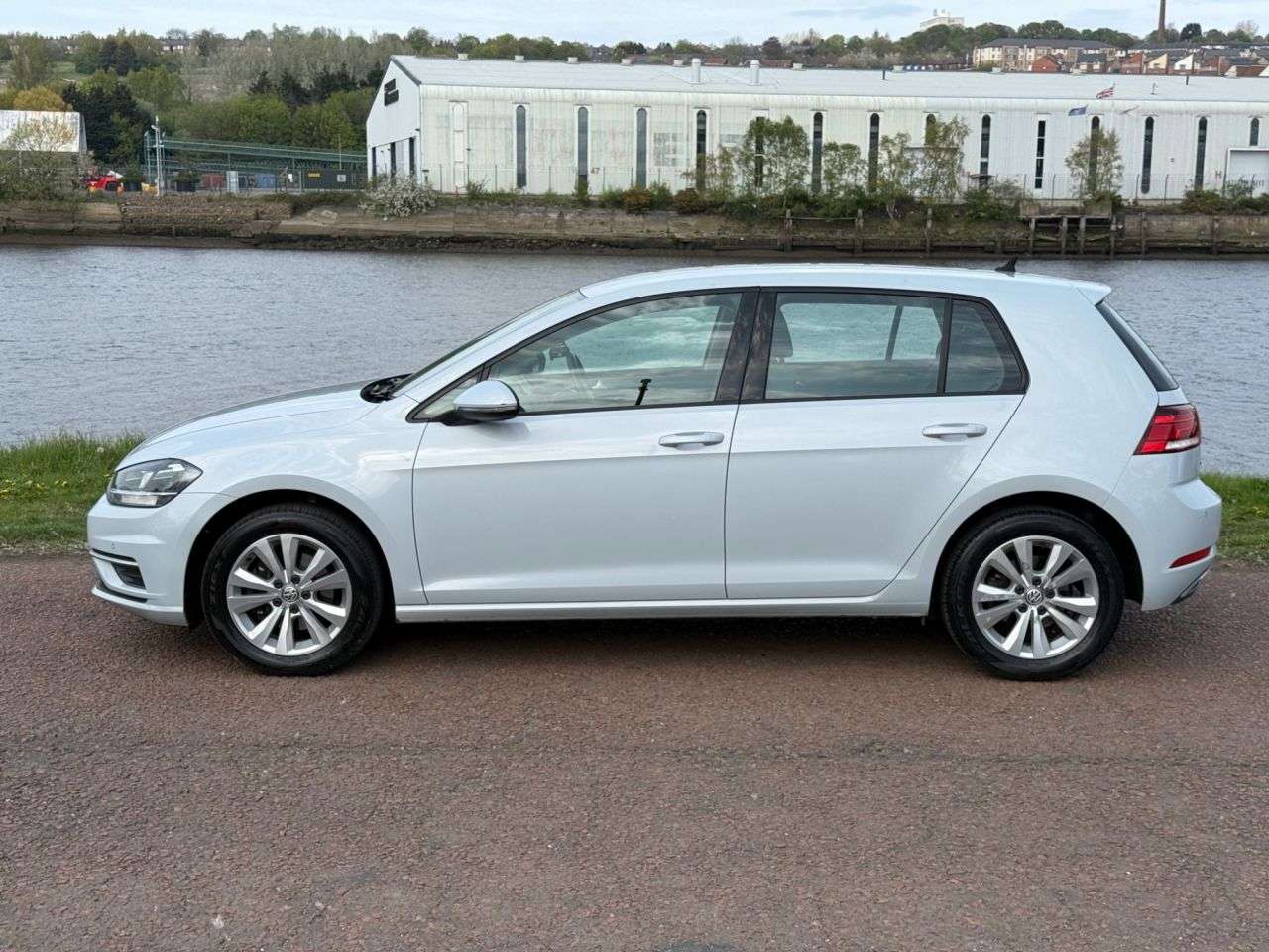 2017 VOLKSWAGEN GOLF 2017 VOLKSWAGEN GOLF