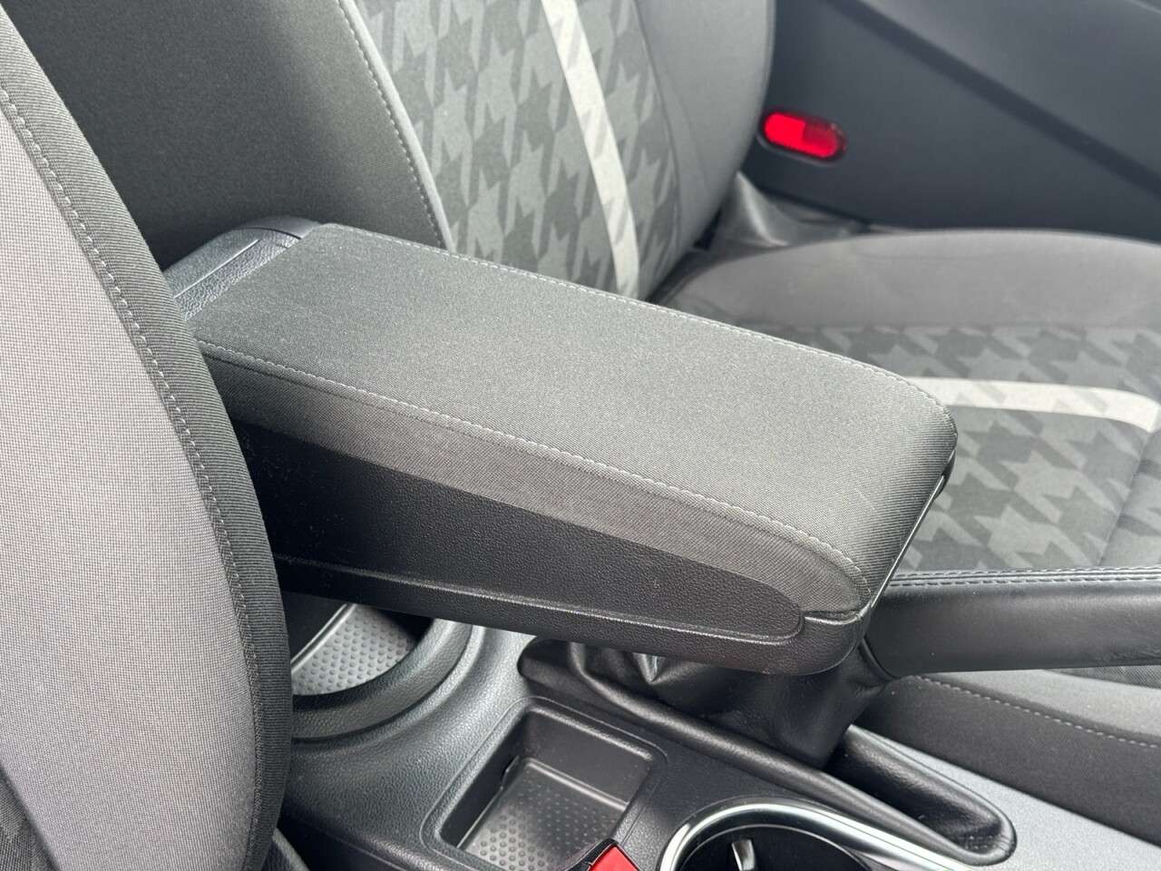 2018 VOLKSWAGEN BEETLE 2018 VOLKSWAGEN BEETLE