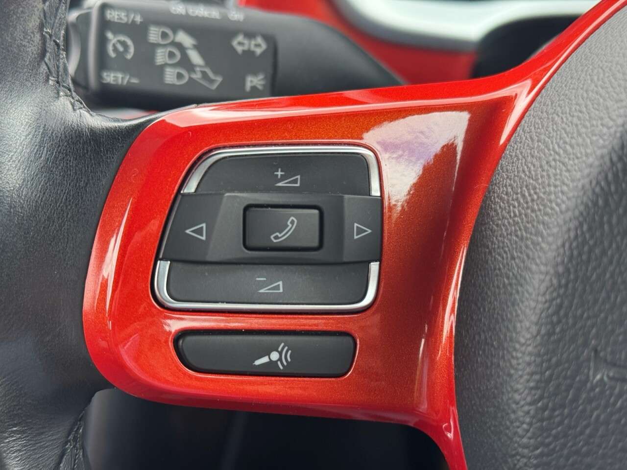 2018 VOLKSWAGEN BEETLE 2018 VOLKSWAGEN BEETLE