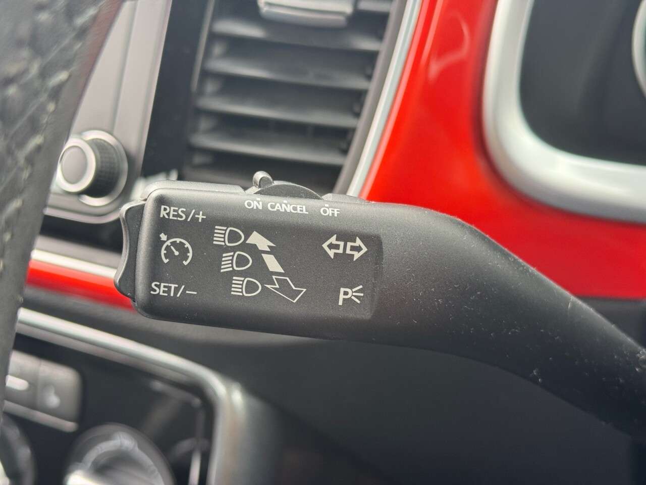 2018 VOLKSWAGEN BEETLE 2018 VOLKSWAGEN BEETLE