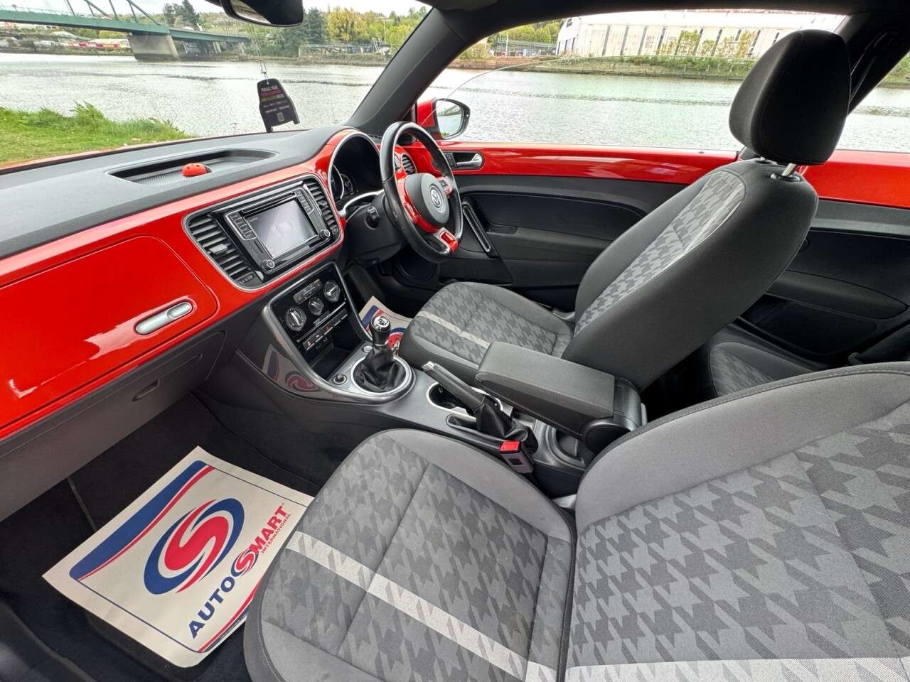 2018 VOLKSWAGEN BEETLE 2018 VOLKSWAGEN BEETLE