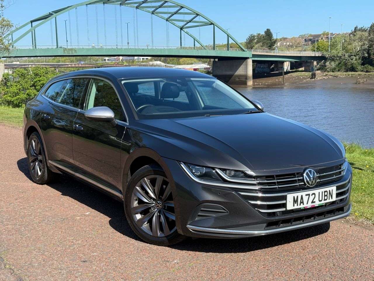 A 2022 VOLKSWAGEN ARTEON 1.4 TSI 13kWh Elegance Shooting Brake 5dr Petrol Plug-in Hybrid DSG Euro 6 A 2022 VOLKSWAGEN ARTEON 1.4 TSI 13kWh Elegance Shooting Brake 5dr Petrol Plug-in Hybrid DSG Euro 6