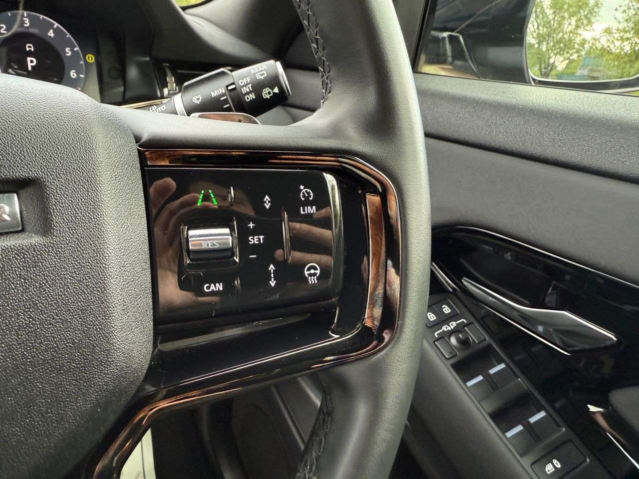 2024 LAND ROVER RANGE ROVER EVOQUE 2024 LAND ROVER RANGE ROVER EVOQUE