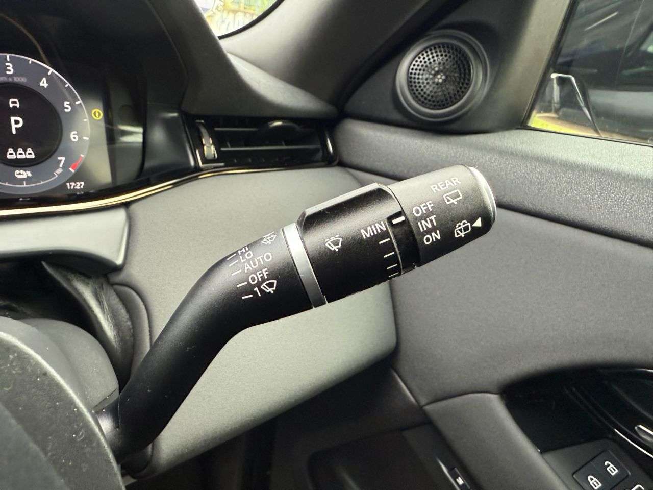 2024 LAND ROVER RANGE ROVER EVOQUE 2024 LAND ROVER RANGE ROVER EVOQUE