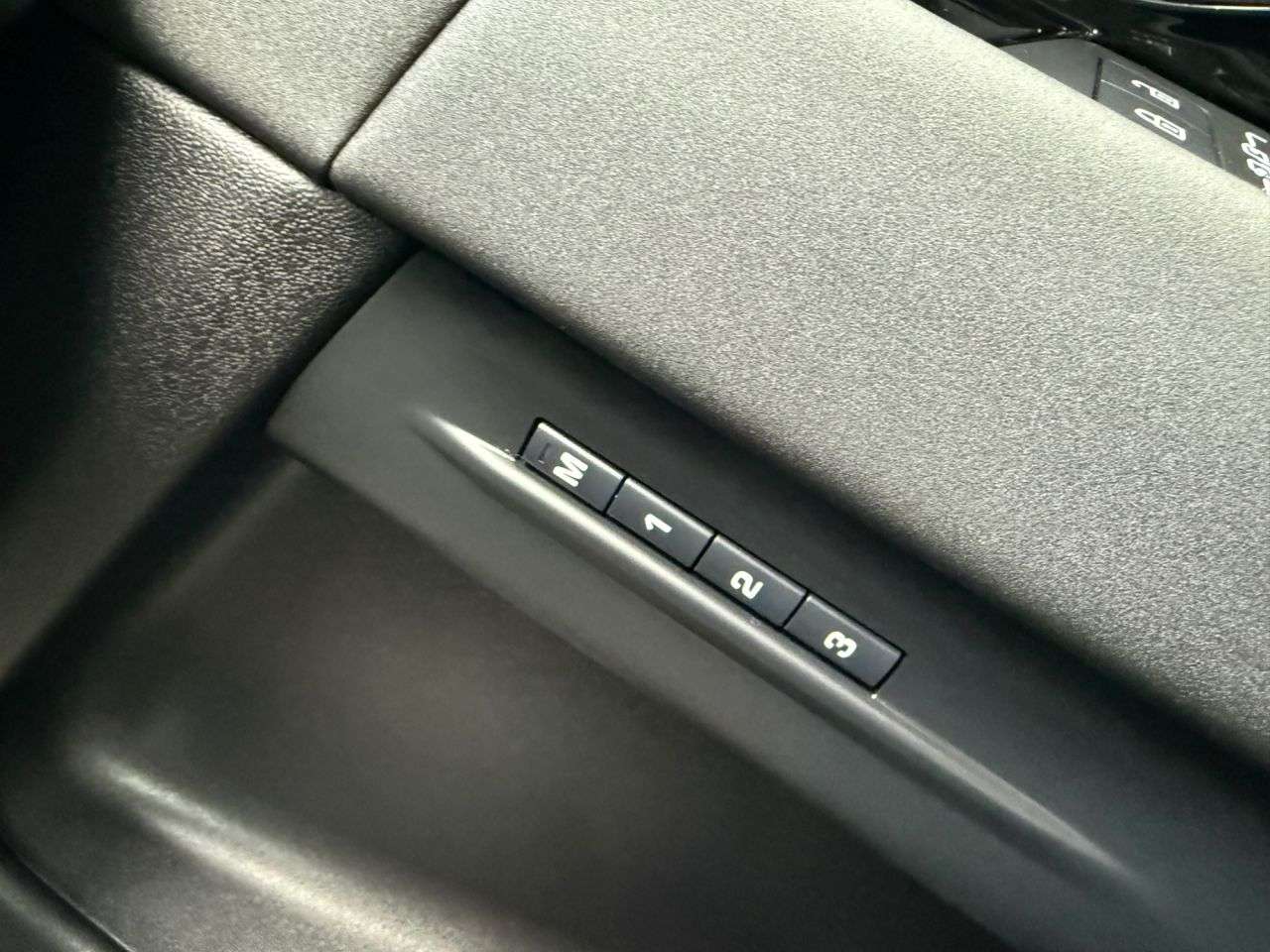 2024 LAND ROVER RANGE ROVER EVOQUE 2024 LAND ROVER RANGE ROVER EVOQUE