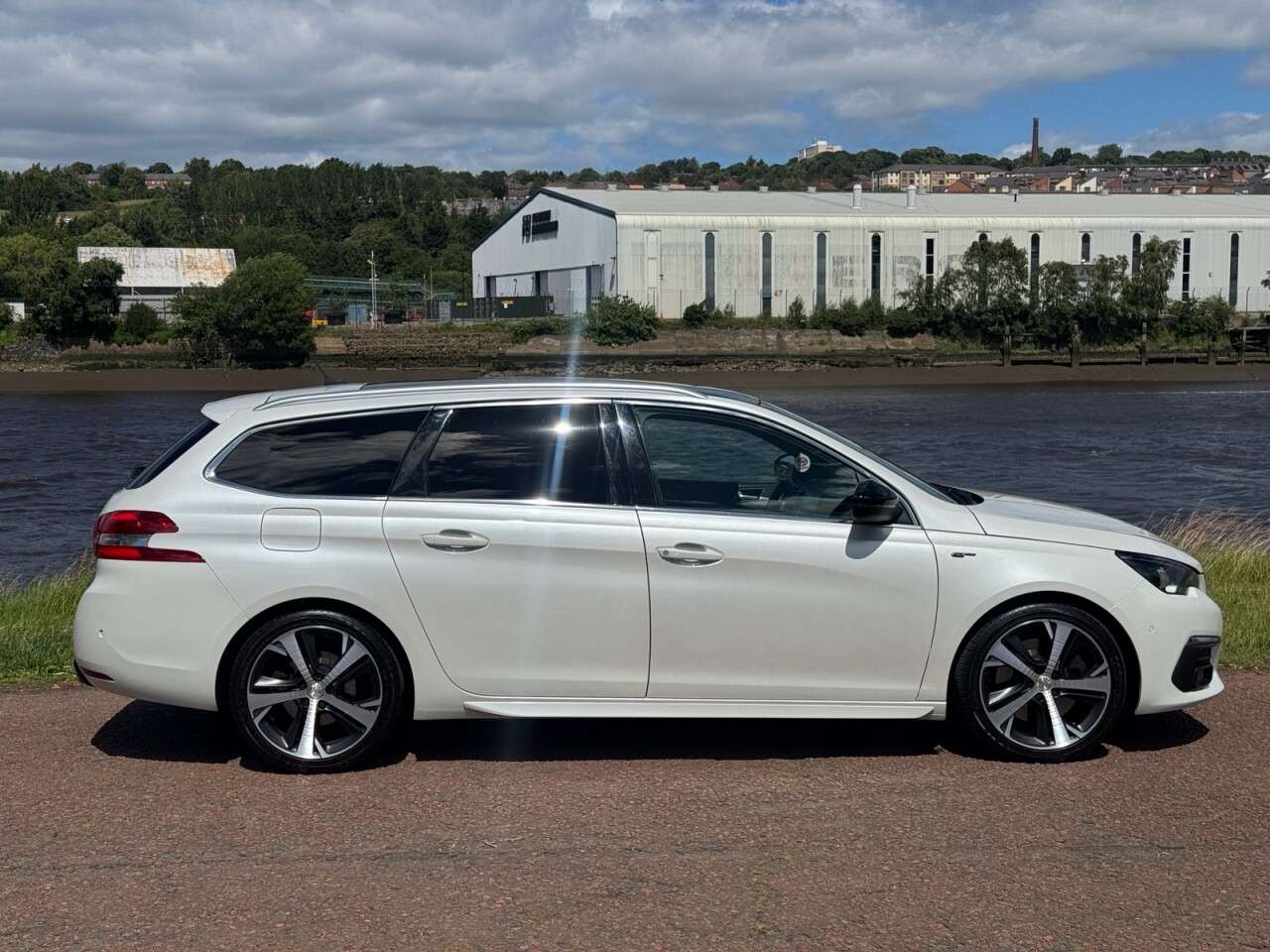 2017 PEUGEOT 308 2017 PEUGEOT 308