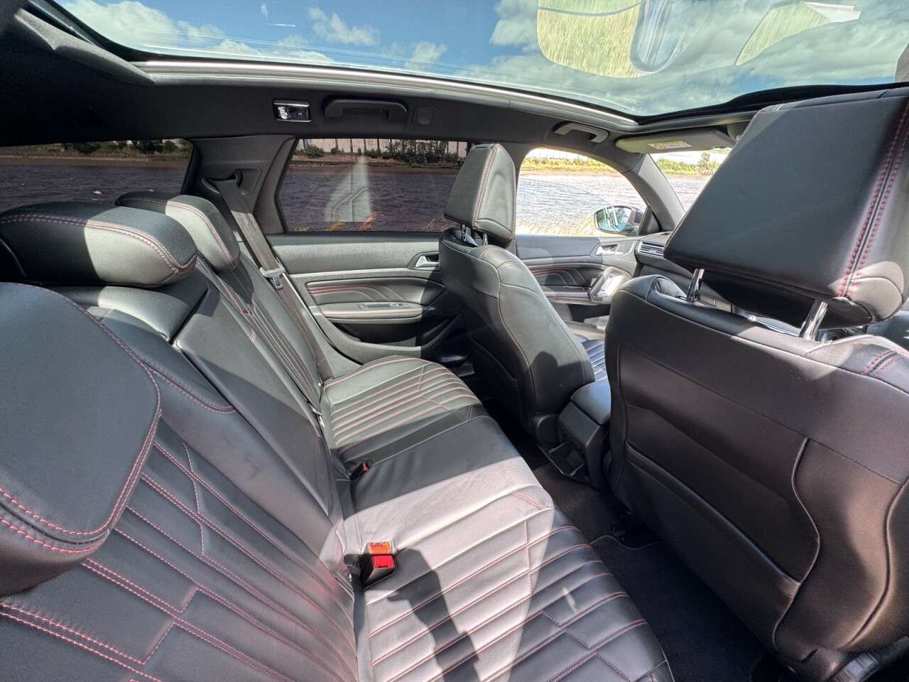 2017 PEUGEOT 308 2017 PEUGEOT 308